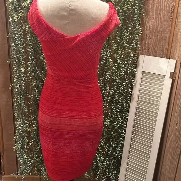 Off Shoulder Dress Size 4 - Picture 3 of 4